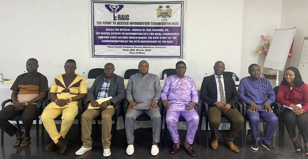 members of the high table and participants at the event